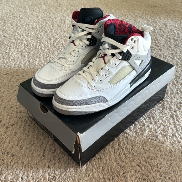 Jordan Spiz’ike, men’s size 8, white/cement/varsity red - Picture 3 of 6